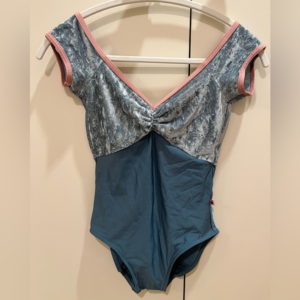 Yumiko leotard